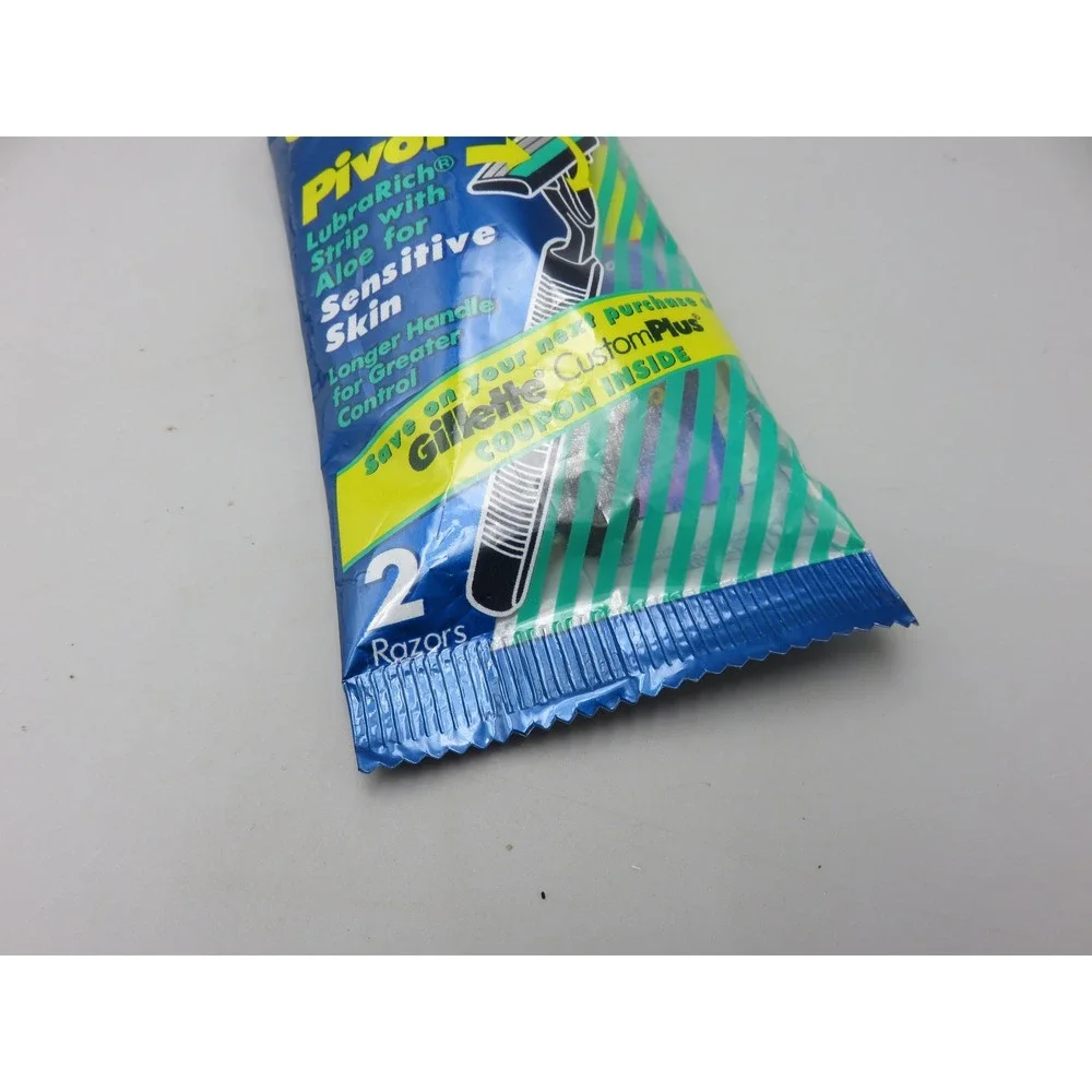 Gillette CustomPlus Pivot Sensitive Skin Disposable Razors 2 Pack Vintage 1994